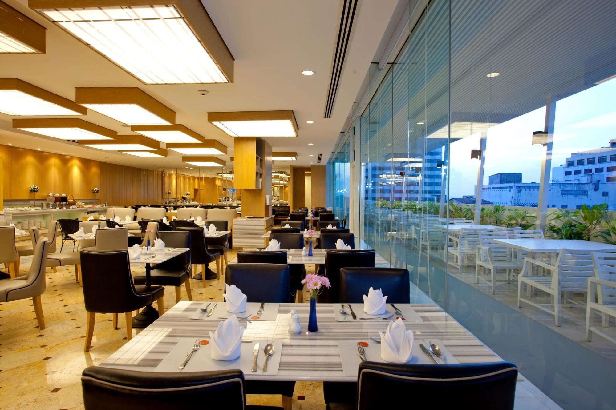 Centara Hotel Hat Yai Extérieur photo